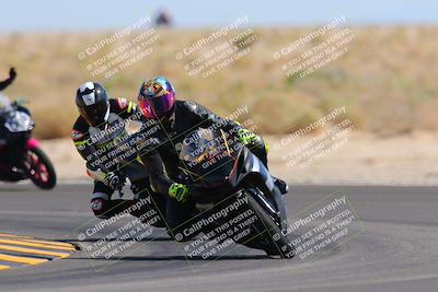 media/Oct-08-2022-SoCal Trackdays (Sat) [[1fc3beec89]]/Turn 16 (125pm)/